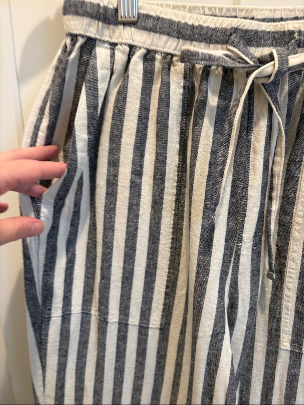 Universal Thread Linen Navy & White Striped Smocked top and pants - Picture 7 of 15